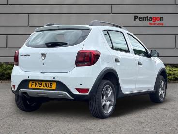 SPOTICAR Dacia Sandero 0.9 Tce Comfort Euro 6 (s/s) 5dr Used Car - City Car Petrol White - Lincoln - 1200632185_4
