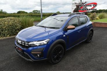 SPOTICAR Dacia Sandero 1.0 Tce Extreme Euro 6 (s/s) 5dr Used Car - City Car Petrol Blue - Ballymena County Antrim - 1200633925_5