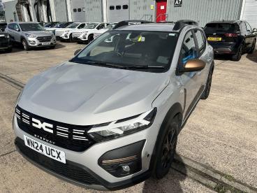 SPOTICAR Dacia Sandero 1.0 Tce Extreme Euro 6 (s/s) 5dr Used Car - City Car Petrol Grey - Pontypridd - 1200639333_3