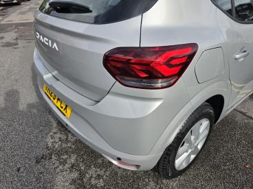 SPOTICAR Dacia Sandero 1.0 Tce Expression Cvt Euro 6 (s/s) 5dr Used Car - City Car Petrol Grey - Wakefield - 1200643151_5