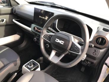 SPOTICAR Dacia Spring 65 26.8kwh Extreme Auto 5dr Used Car - Saloon Electric White - Bangor - 1200581640_3