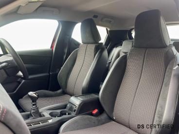 DS CERTIFIED Ds Ds 3 1.2 Puretech Performance Line Euro 6 (s/s) 5dr Used car certified - Hatchback Petrol Red - Carlisle - 516875_4