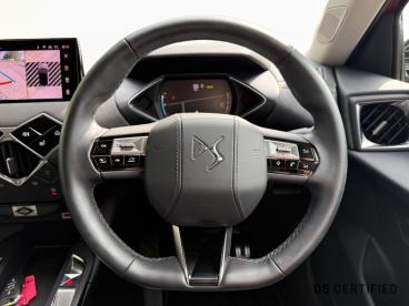 DS CERTIFIED Ds Ds 3 E-tense 54kwh Opera Auto 5dr Used car certified - Hatchback Electric Red - Carlisle - 532757_3