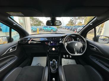 SPOTICAR Ds Ds 3 1.6 Thp Performance Euro 6 (s/s) 3dr Used Car - City Car Petrol Yellow - Llangefni - 1200565910_3