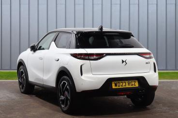 SPOTICAR Ds Ds 3 1.2 Puretech Performance Line + Eat8 Euro 6 (s/s) Used Car - City Car Petrol White - Weston-super-mare - 1200567733_4