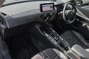 SPOTICAR Ds Ds 3 1.2 Puretech Opera Eat8 Euro 6 (s/s) 5dr Used Car - City Car Petrol Grey - Hinckley - 1200583299_5