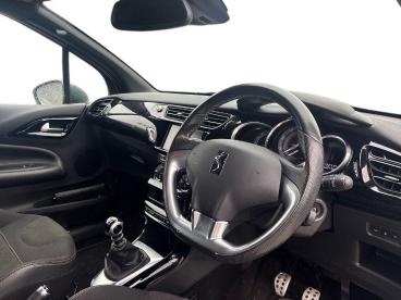 SPOTICAR Ds Ds 3 1.6 Bluehdi Prestige Euro 6 (s/s) 3dr Used Car - City Car Diesel White - Cirencester - 1200643057_3