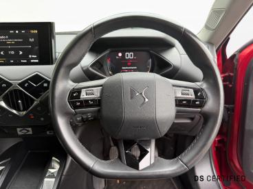 DS CERTIFIED Ds Ds 3 Crossback 1.2 Puretech Bastille Crossback Euro 6 (s/s) 5dr Used car certified - Suv Petrol Red - Carlisle - 522781_3