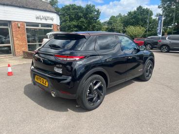 SPOTICAR Ds Ds 3 Crossback 1.2 Puretech La Premiere Crossback Eat8 Euro 6 (s/ Used Car - Suv Petrol Black - Wokingham - 1200526324_3