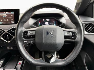 DS CERTIFIED Ds Ds 3 Crossback E-tense 50kwh Performance Line Crossback Auto 5dr Used car certified - Suv Electric White - Carlisle - 549795_3