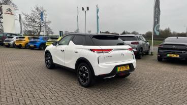 SPOTICAR Ds Ds 3 Crossback E-tense 50kwh Prestige Crossback Auto 5dr Used Car - Suv Electric White - Redditch - 1200566794_5