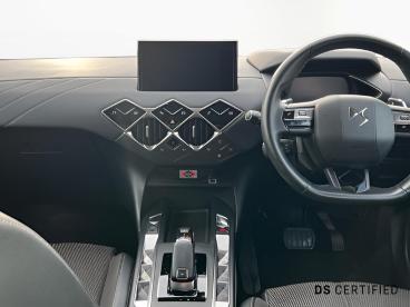 DS CERTIFIED Ds Ds 3 Crossback 1.2 Puretech Bastille Crossback Eat8 Euro 6 (s/s) Used car certified - Suv Petrol Grey - Romford - 567710_4