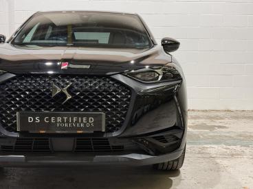 SPOTICAR Ds Ds 3 Crossback 1.2 Puretech Performance Line + Crossback Eat8 Eur Used Car - Suv Petrol Black - Carlisle - 300576102_5