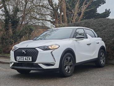 SPOTICAR Ds Ds 3 Crossback 1.2 Puretech Bastille Crossback Euro 6 (s/s) 5dr Used Car - Suv Petrol White - Dartford - 500576963_3