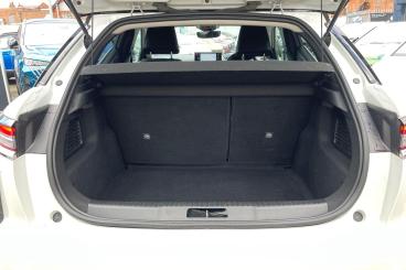 SPOTICAR Ds Ds 3 Crossback 1.2 Puretech Prestige Crossback Eat8 Euro 6 (s/s) Used Car - Suv Petrol White - Newark On Trent - 1200591145_5