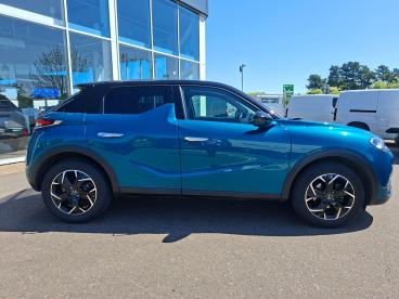 SPOTICAR Ds Ds 3 Crossback 1.2 Puretech Prestige Crossback Euro 6 (s/s) 5dr Used Car - Suv Petrol Blue - Boston - 1200596633_2