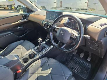 SPOTICAR Ds Ds 3 Crossback 1.2 Puretech Prestige Crossback Euro 6 (s/s) 5dr Used Car - Suv Petrol Blue - Boston - 1200596633_3