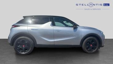 SPOTICAR Ds Ds 3 Crossback E-tense 50kwh Performance Line Crossback Auto 5dr Used Car - Suv Electric Grey - Redditch - 1200616490_2