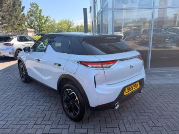SPOTICAR Ds Ds 3 Crossback 1.2 Puretech Prestige Crossback Eat8 Euro 6 (s/s) Used Car - Suv Petrol White - Trowbridge - 1200619229_3