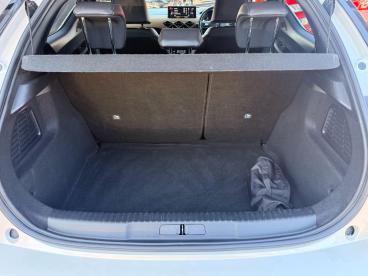 SPOTICAR Ds Ds 3 Crossback 1.2 Puretech Prestige Crossback Eat8 Euro 6 (s/s) Used Car - Suv Petrol White - Trowbridge - 1200619229_4