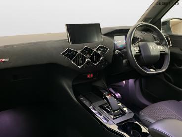 SPOTICAR Ds Ds 3 Crossback E-tense 50kwh Performance Line Crossback Auto 5dr Used Car - Suv Electric White - Birmingham - 300623719_2