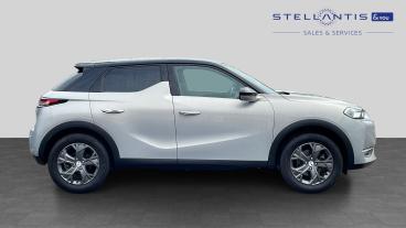 SPOTICAR Ds Ds 3 Crossback E-tense 50kwh Bastille Crossback Auto 5dr Used Car - Suv Electric  - Preston - 1200629260_2