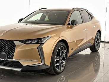 DS CERTIFIED Ds Ds 4 1.6 Puretech Cross Rivoli Eat8 Euro 6 (s/s) 5dr Used car certified - Hatchback Petrol Gold - Croxdale - 545501_3