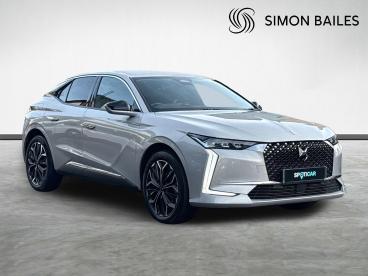 SPOTICAR Ds Ds 4 1.2 Puretech Rivoli Eat8 Euro 6 (s/s) 5dr Used Car - Hatchback Petrol White - Guisborough - 1200566225_1