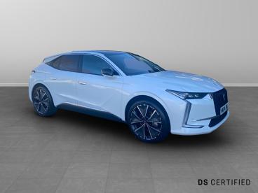 SPOTICAR Ds Ds 4 1.6 E-tense 12.4kwh Opera Eat8 Euro 6 (s/s) 5dr Used Car - Hatchback Plug-in Hybrid White - Romford - 300569632_1