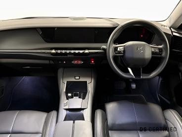 DS CERTIFIED Ds Ds 4 1.6 E-tense 12.4kwh Rivoli Eat8 Euro 6 (s/s) 5dr Used car certified - Hatchback Plug-in Hybrid White - London - 577004_4