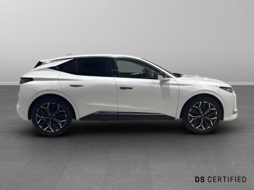 SPOTICAR Ds Ds 4 1.6 E-tense 12.4kwh Rivoli Eat8 Euro 6 (s/s) 5dr Used Car - Hatchback Plug-in Hybrid White - London - 300577400_2