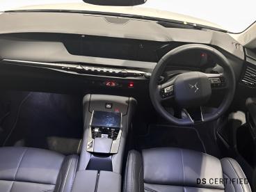 SPOTICAR Ds Ds 4 1.6 E-tense 12.4kwh Rivoli Eat8 Euro 6 (s/s) 5dr Used Car - Hatchback Plug-in Hybrid White - London - 300577400_4