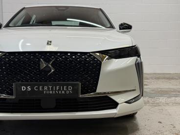 DS CERTIFIED Ds Ds 4 1.2 Puretech Trocadero Eat8 Euro 6 (s/s) 5dr Used car certified - Hatchback Petrol White - Carlisle - 594940_5