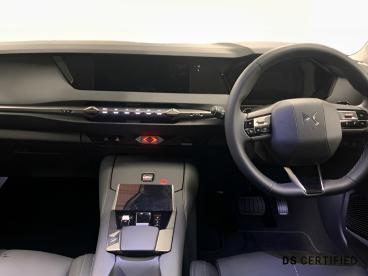 DS CERTIFIED Ds Ds 4 1.6 E-tense 12.4kwh Rivoli Eat8 Euro 6 (s/s) 5dr Used car certified - Hatchback Plug-in Hybrid Red - London - 596323_4