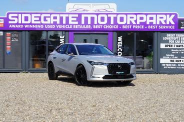 SPOTICAR Ds Ds 4 1.2 Puretech Trocadero Eat8 Euro 6 (s/s) 5dr Used Car - Hatchback Petrol White - Great Yarmouth - 1200598769_1