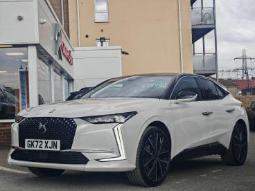 SPOTICAR Ds Ds 4 1.6 Puretech Rivoli Eat8 Euro 6 (s/s) 5dr Used Car - Hatchback Petrol White - Dartford - 500600919_3