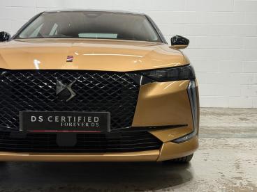 DS CERTIFIED Ds Ds 4 1.2 Puretech Performance Line Eat8 Euro 6 (s/s) 5d Used car certified - Hatchback Petrol Gold - Carlisle - 602692_5