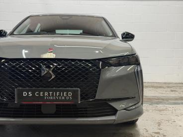 SPOTICAR Ds Ds 4 1.2 Puretech Performance Line Eat8 Euro 6 (s/s) 5d Used Car - Hatchback Petrol Grey - Carlisle - 300609206_5