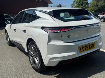 SPOTICAR Ds Ds 4 1.5 Bluehdi Pallas Eat8 Euro 6 (s/s) 5dr Used Car - Hatchback Diesel White - Chorley - 1200620417_5
