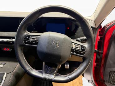 SPOTICAR Ds Ds 4 1.2 Puretech Performance Line Eat8 Euro 6 (s/s) 5d Used Car - Hatchback Petrol Red - Carlisle - 300624682_3
