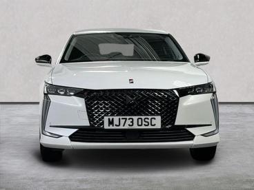 SPOTICAR Ds Ds 4 1.2 Puretech Performance Line + Eat8 Euro 6 (s/s) Used Car - Hatchback Petrol White - Belfast - 1200626401_5