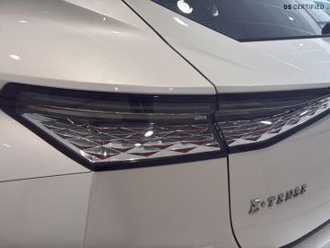 DS CERTIFIED Ds Ds 4 1.6 E-tense 12.4kwh Rivoli Eat8 Euro 6 (s/s) 5dr Used car certified - Hatchback Plug-in Hybrid White - London - 627930_5