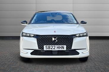 SPOTICAR Ds Ds 4 1.2 Puretech Performance Line Eat8 Euro 6 (s/s) 5d Used Car - Hatchback Petrol White - Peterborough - 1200636270_2
