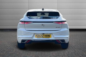 SPOTICAR Ds Ds 4 1.2 Puretech Performance Line Eat8 Euro 6 (s/s) 5d Used Car - Hatchback Petrol White - Peterborough - 1200636270_4