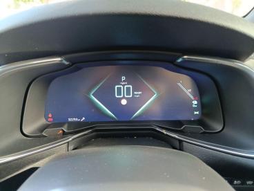 SPOTICAR Ds Ds 7 Crossback 1.6 E-tense 13.2kwh Louvre Crossback Eat8 Euro 6 ( Used Car - Suv Plug-in Hybrid Black - Aylesbury - 1200638266_2