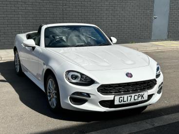 SPOTICAR Fiat 124 Spider 1.4 Multiair Classica Euro 6 2dr Used Car - Saloon Petrol White - Cheltenham - 1200538246_1