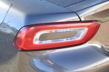 SPOTICAR Fiat 124 Spider 1.4 Multiair Lusso Plus Euro 6 2dr Used Car - Saloon Petrol Bronze - St Leonards On Sea - 1200560403_5