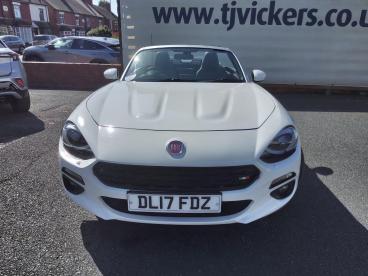 SPOTICAR Fiat 124 Spider 1.4 Multiair Lusso Plus Euro 6 2dr Used Car - Saloon Petrol White - Telford - 1200592330_4