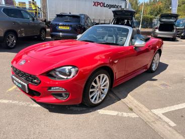 SPOTICAR Fiat 124 Spider 1.4 Multiair Lusso Plus Auto Euro 6 2dr Used Car - Saloon Petrol Red - Salisbury - 500625322_4