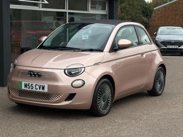 SPOTICAR Fiat 500 E 42kwh Icon Auto 2dr Used Car - City Car Electric Gold - Leicester - 1200552801_3